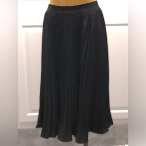 Women’s Grace Karin black pleated skirt
